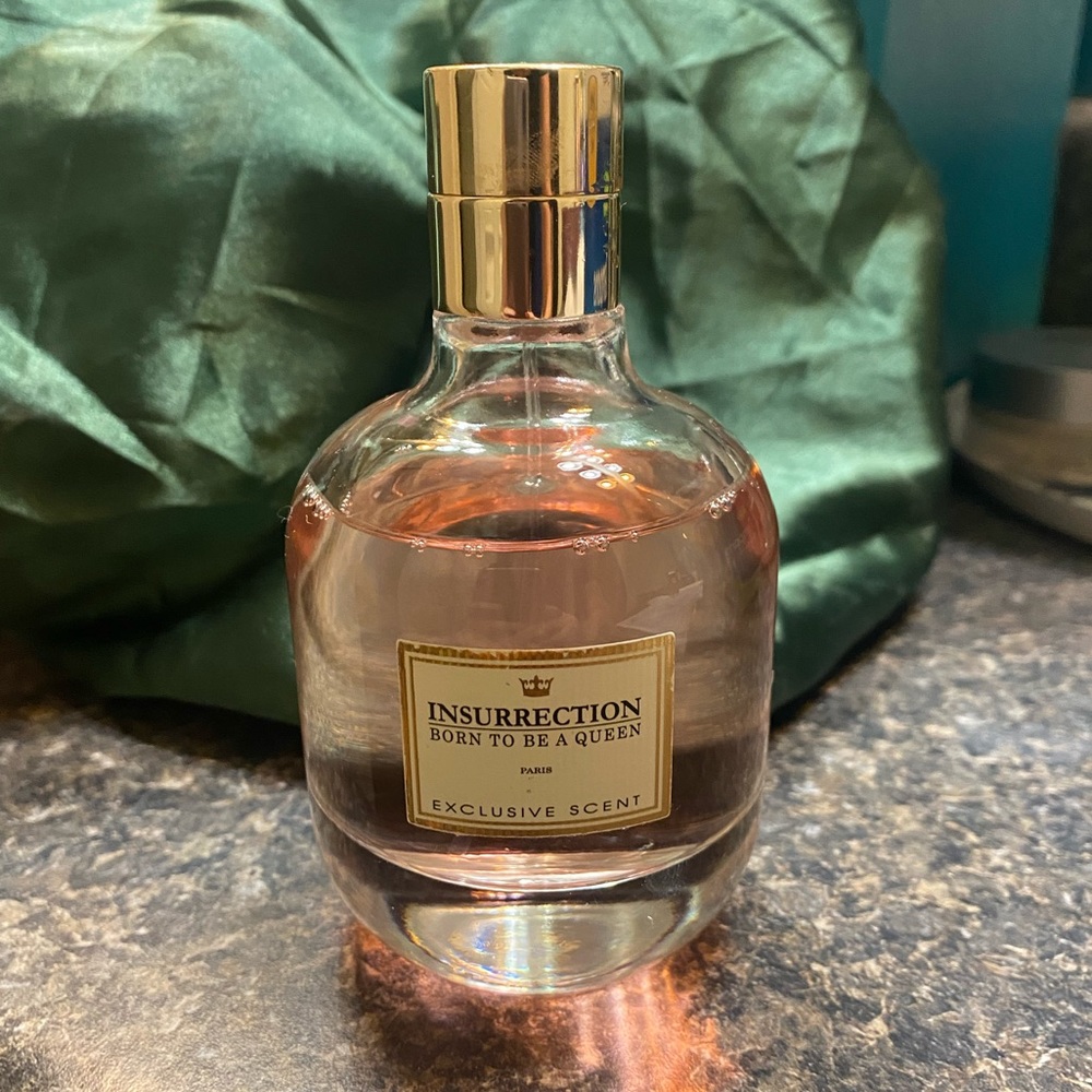 Insurrection Born to Be a Queen Perfume